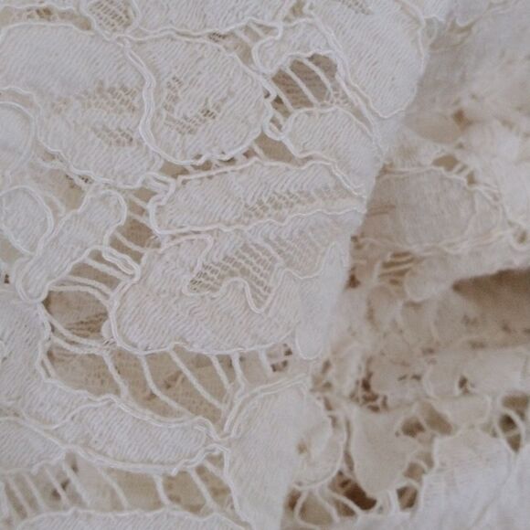 Isaac Mizrahi Lace Top - Picture 9 of 9